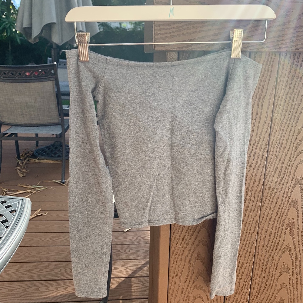 Abercrombie And Fitch size xs cropped long sleeve
